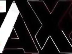 Teen's wet pussy gets fingered & fucked with a dildo