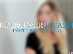 Nicole Aniston is The Undercover Vagitarian!